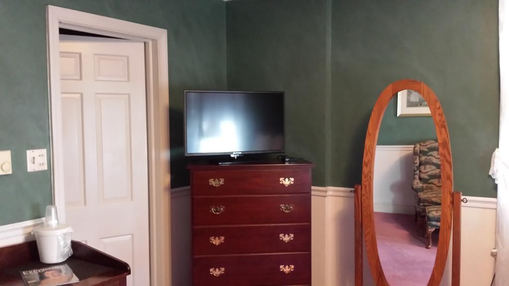 The Country Inn Of Berkeley Springs Zimmer foto
